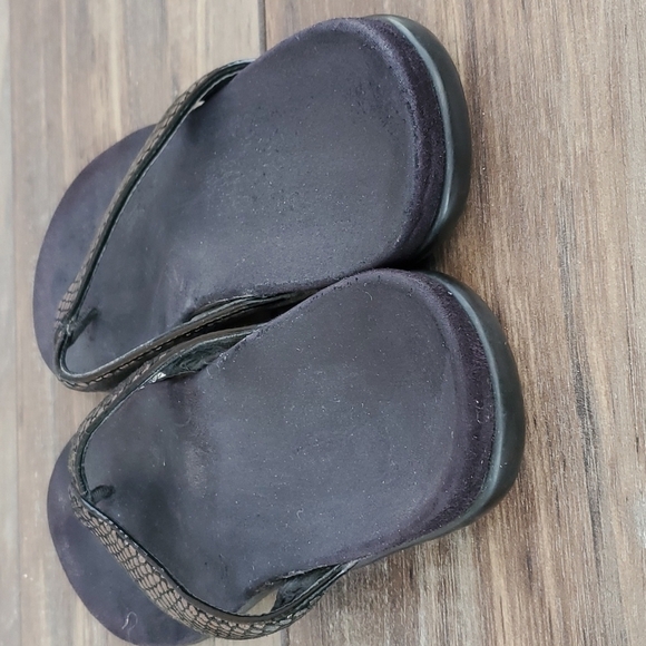 Vionic Women Sandals Flip Flops Outdoor Flats sz 7 - Picture 5 of 10